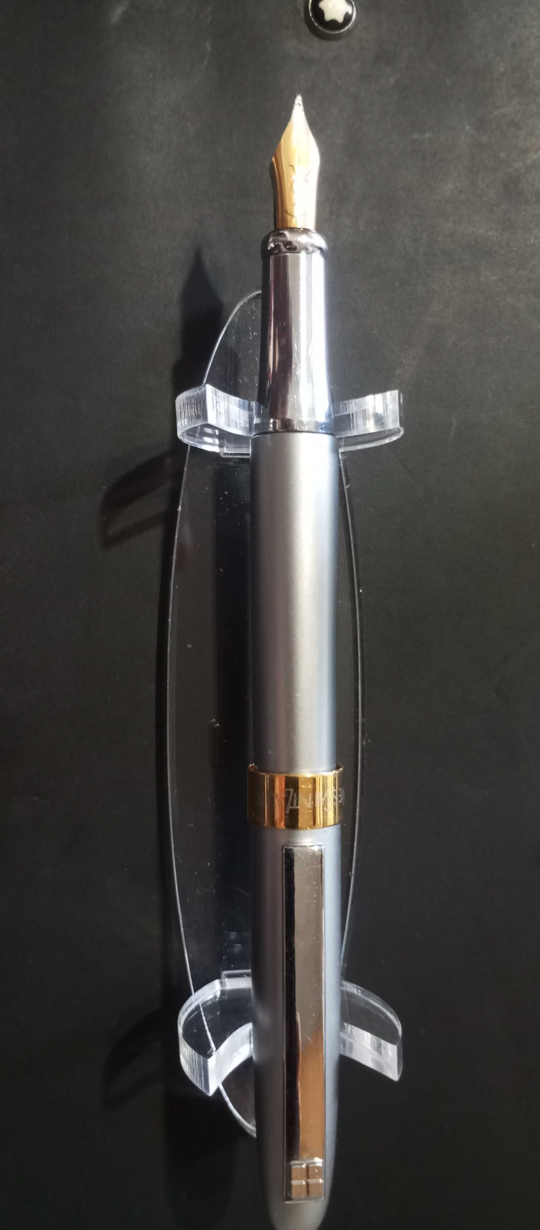 Stilouri Waterman Ideal aur 18 k, Waterman Phileas, Yves Saint Laurent