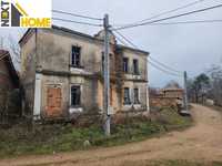 Две къщи за продан в село "Отец Паисиево", близо до гр. Карлово