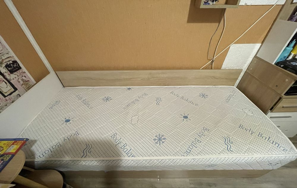 Две ъглови легла