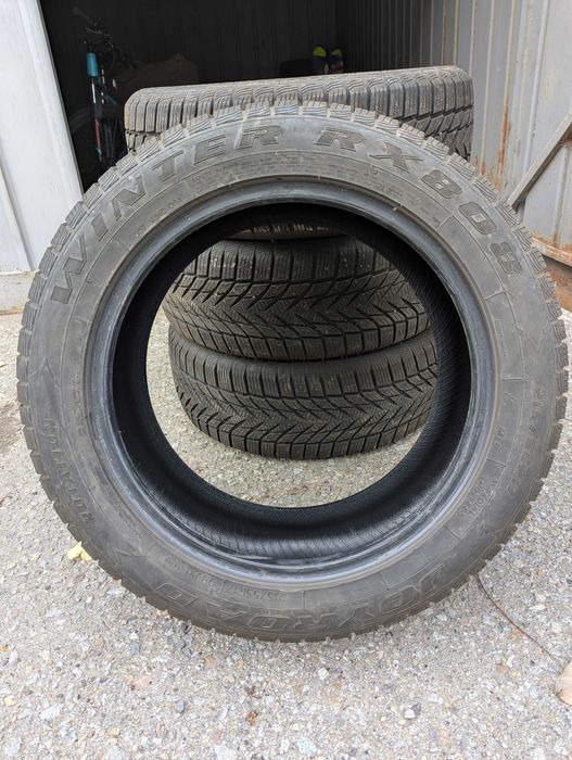 Зимни гуми /размер 215/55/R17