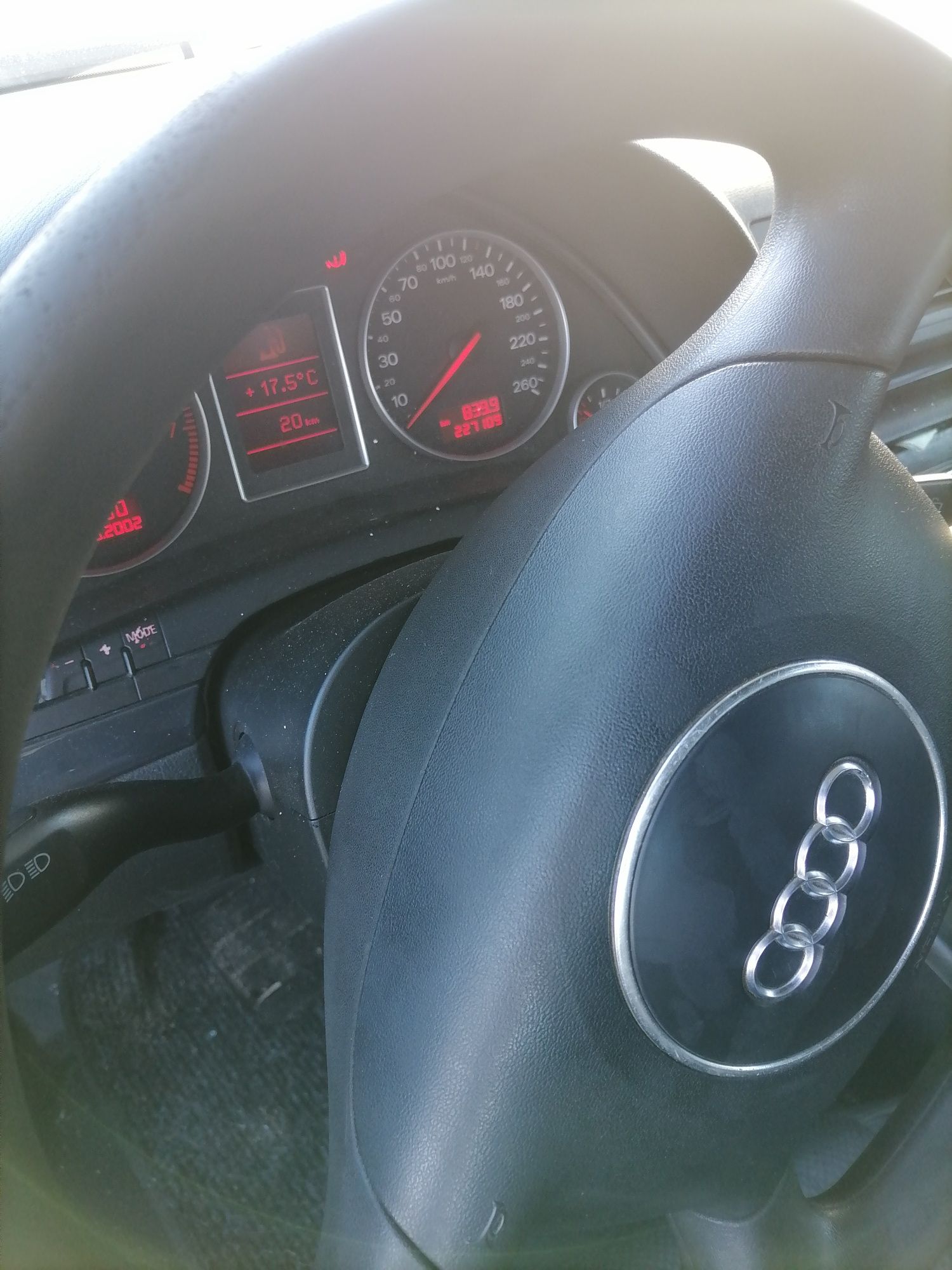 Dezmembrez Audi A4 b6 1.6 Benzina ALZ