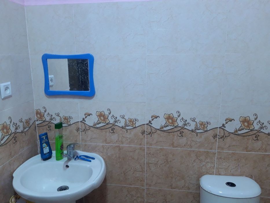 Fargona shaxar xokimyat orqasida 2 xonali uy sotiladi. Barcha jixozlar