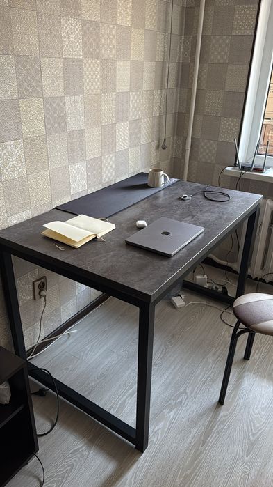 Письменный стол от zeta