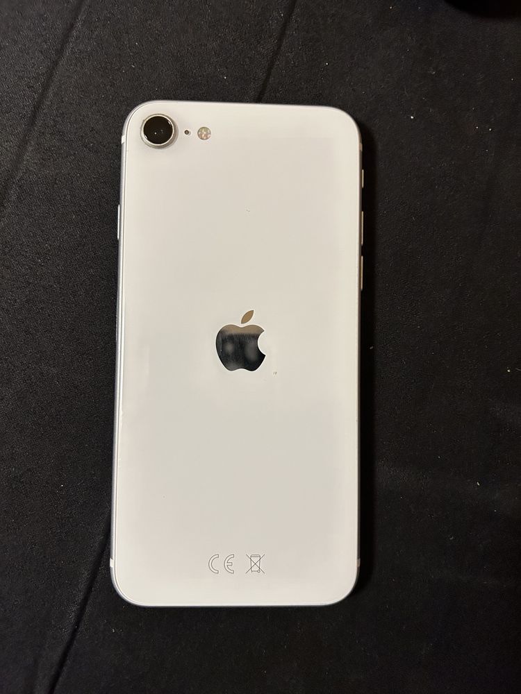 СПЕШНО Телефон iphone se 2020