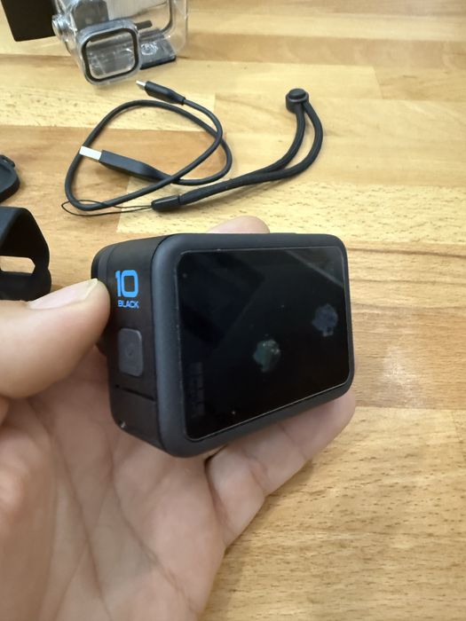 Gopro hero 10 ca nou impecabil cu accesorii!