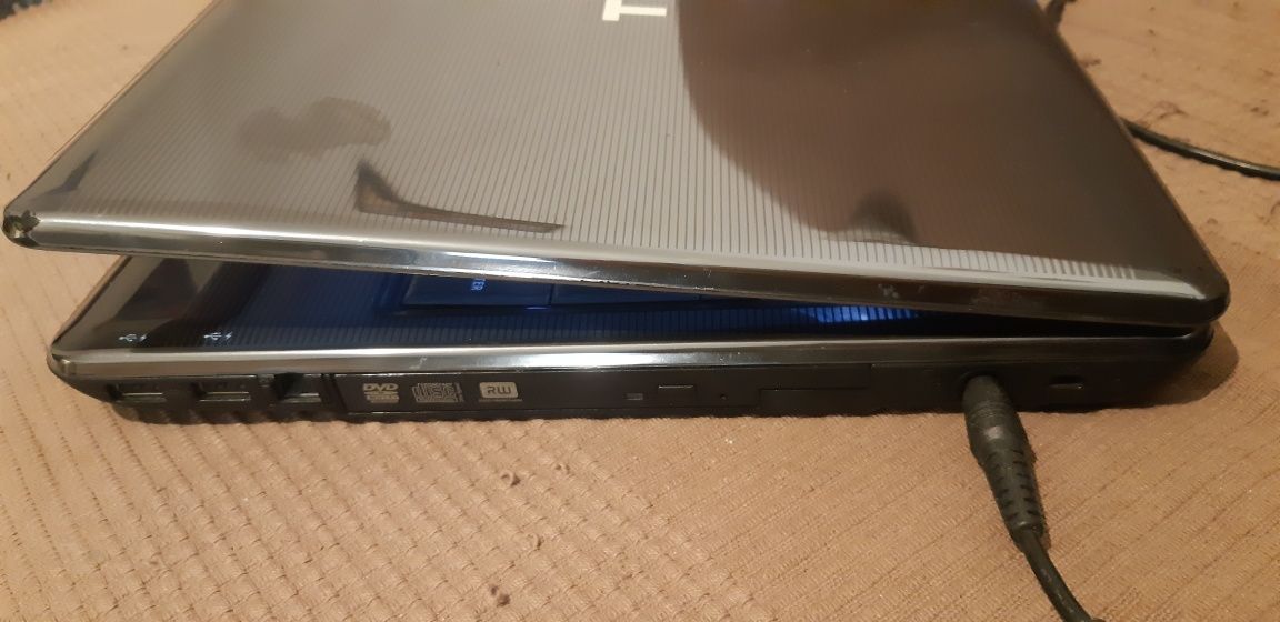 Laptop Toshiba Satellite Pro A300D