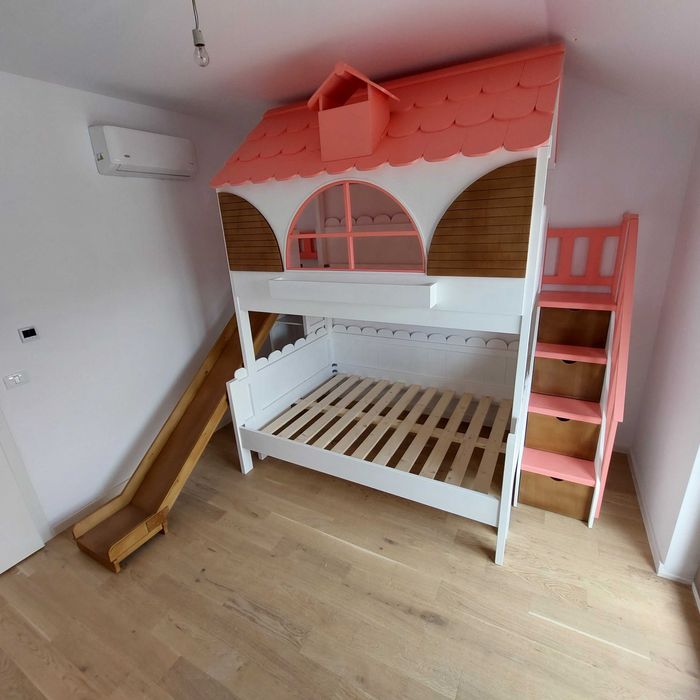 TRANSPORT GRATUIT.Pat tip casuta cu tobogan. Cod 2809