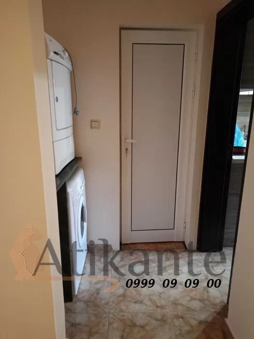 Дава се под наем Четиристаен апартамент в София, Гео Милев - 140 кв.м за 875 € - Снимка #11