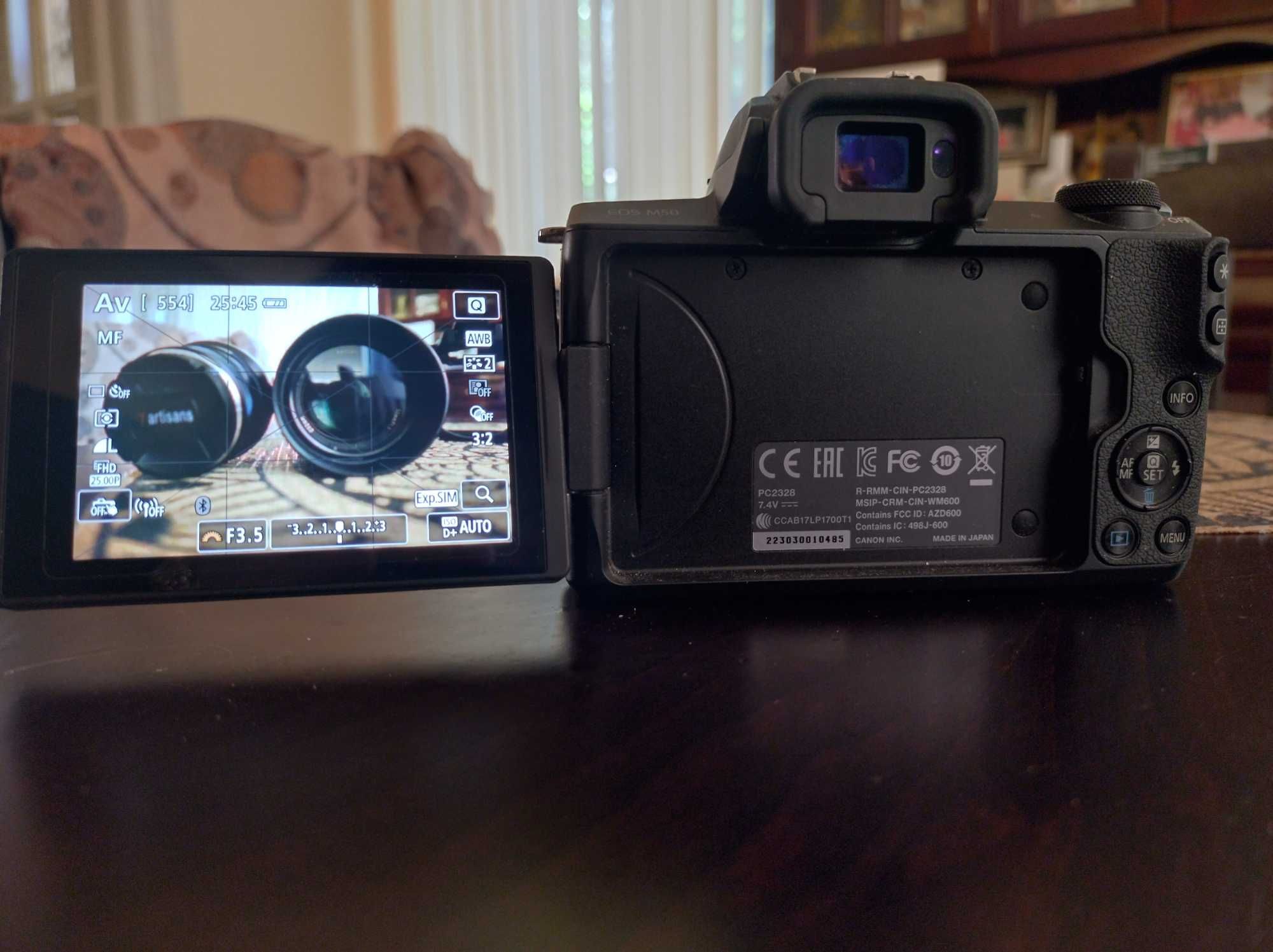 Canon EOS M50, Mark I + обективи и аксесоари
