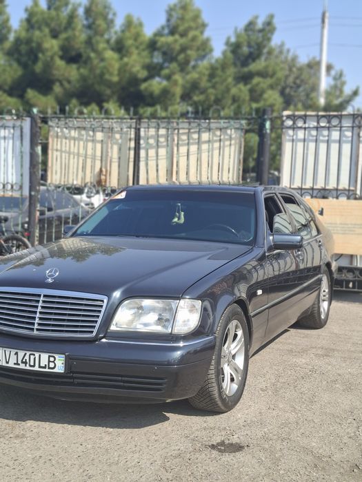 Mercedes-Benz S-class W140