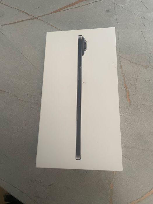 Iphone 17 Air в коробке