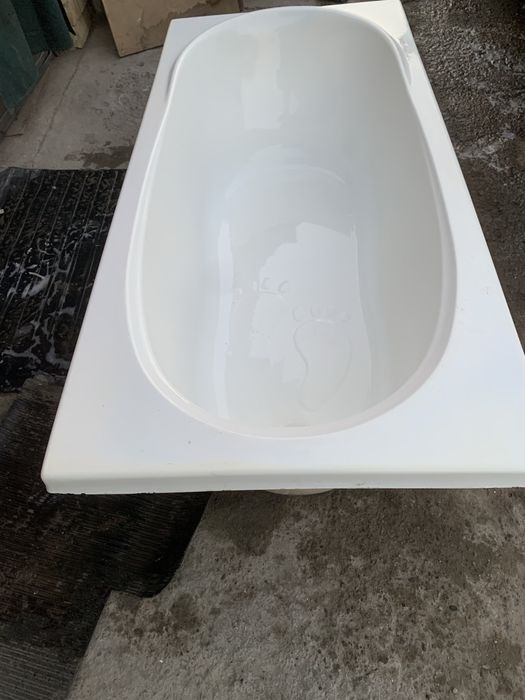 Ванна керамическая