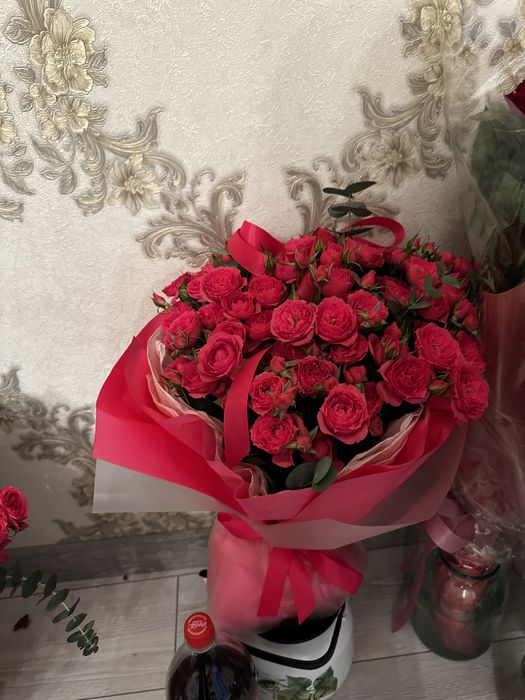 Букет свежих роз 10 тысяч тенге утренний