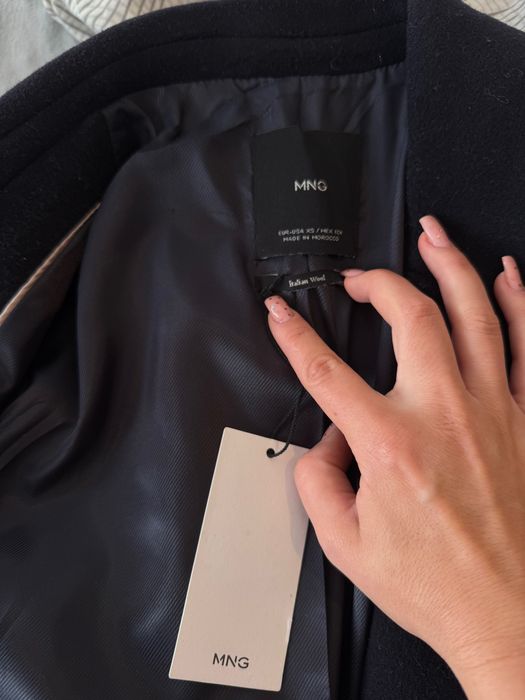 Вълнено палто ZARA MANGO XS-S размер