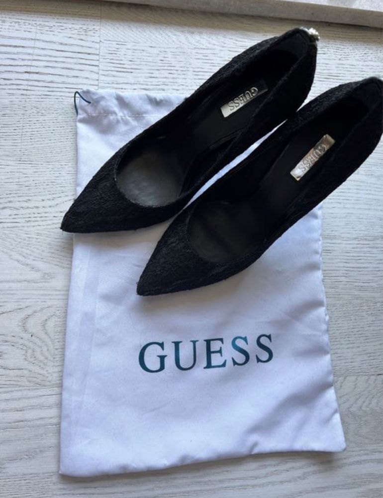 Pantofi dama Guess noi