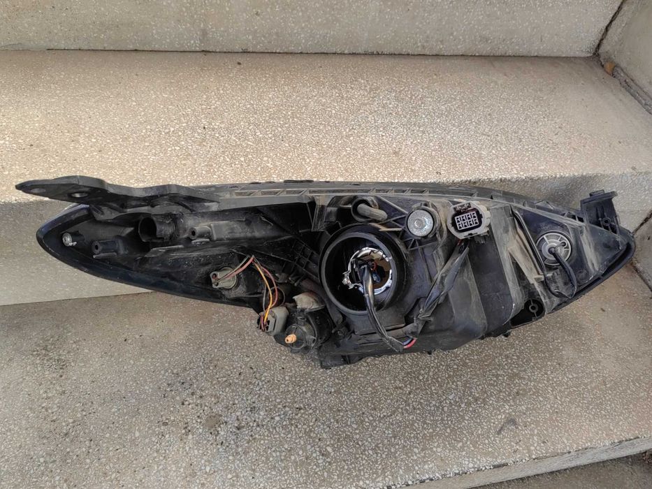 Фарове Mazda 2 ляв десен / Фарове Мазда 2 Оригинални