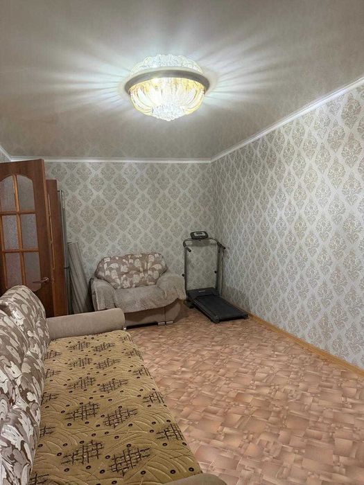 Продается 2 комнатная в 4 мкр