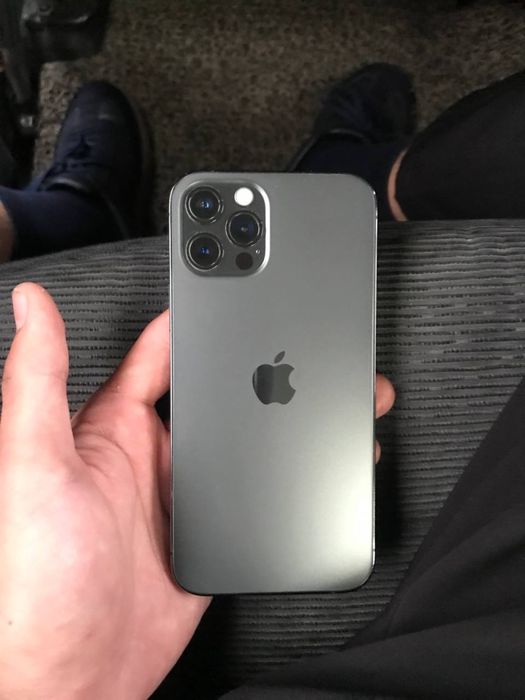 IPhone 12pro sotiladi