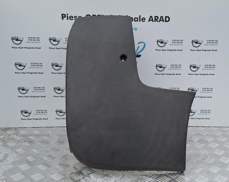 Flaps colt dreapta bara spate Renault Trafic 2