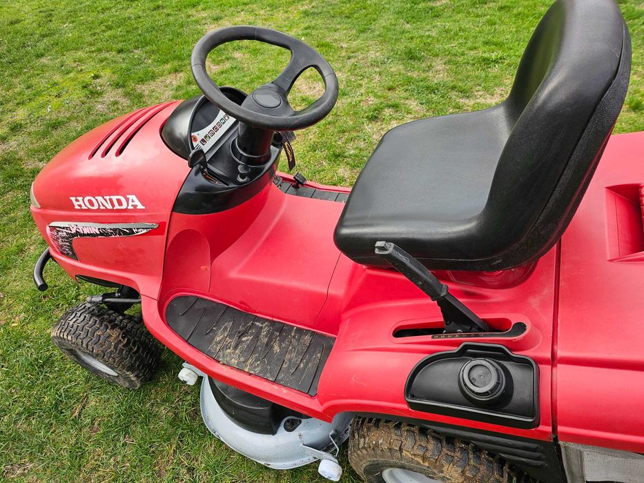 Тракторна Косачка HONDA 17.к.с. Перфектна