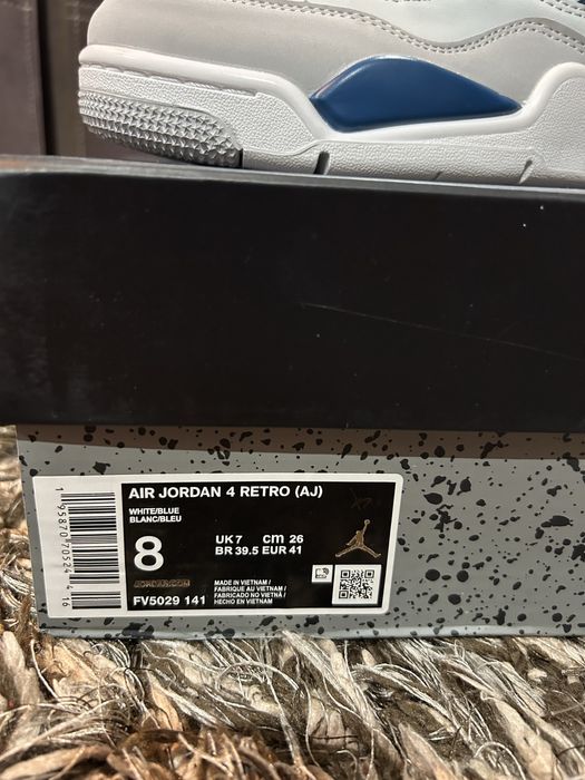 Air Jordan 4 Military Blue