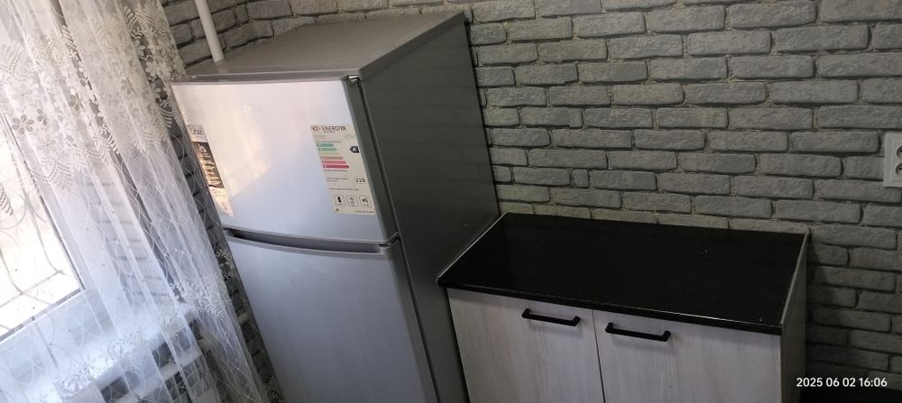 Продаётся (своя) 1-комн.квартира на 2-этаже. 3-м/р-н. Чирчик.