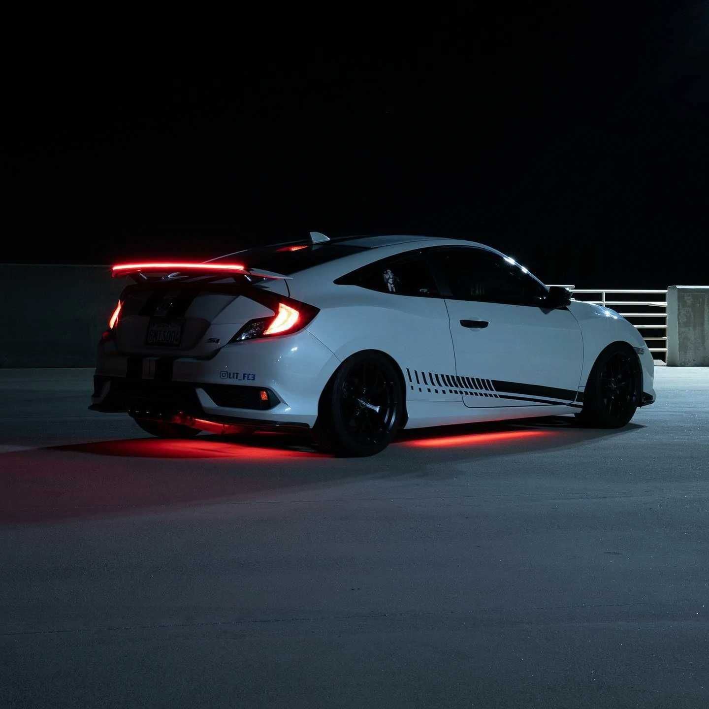 Eleron SPOILER universal CARBON banda LED cu STOP pe frana portbagaj