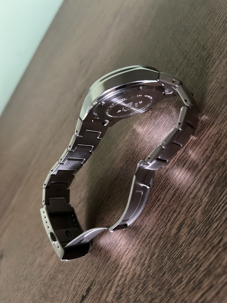 Casio Часовник Модел: EF-526