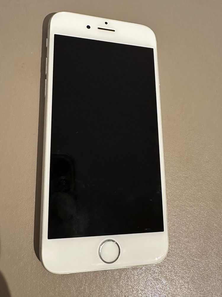 iPhone 6 Silver, 16 GB, Отлично
