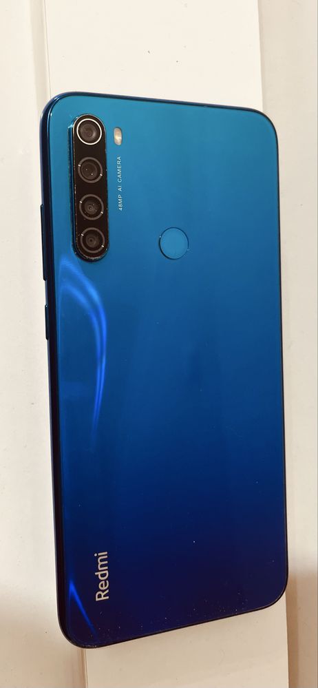 Телефон Redmi note 8