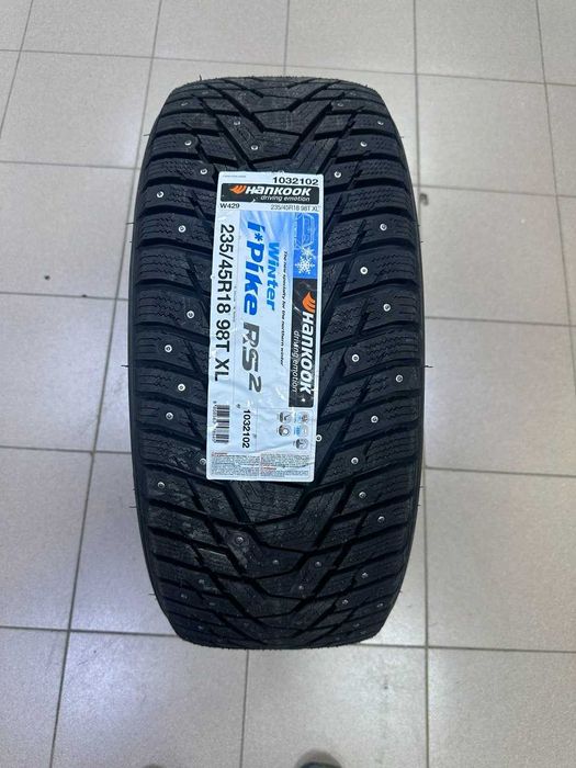 235 45 R18 зимние шины Hankook шипованные новые Корея 2024 год