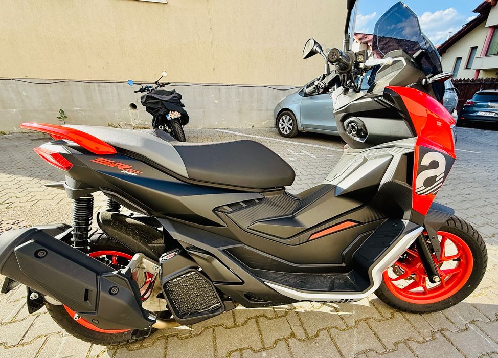 Scooter Aprilia SR GT 200 (2024)