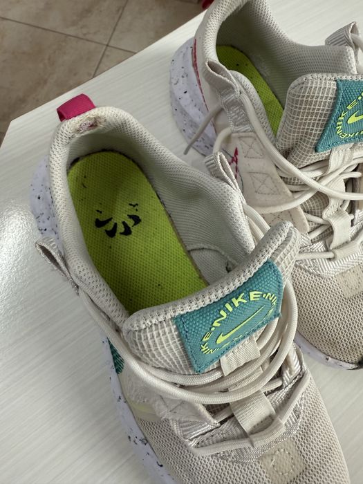 NIKE 36 paзмер,22.5см,дамски,детски маратонки