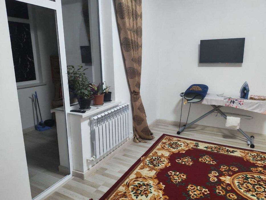 Ijaraga kvartiraga 2 ta qiz kerak(xozyaykali)