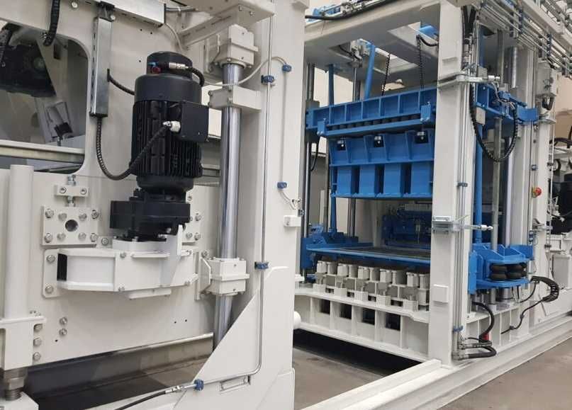 Вибропресс нового поколения SUMAB R-1000