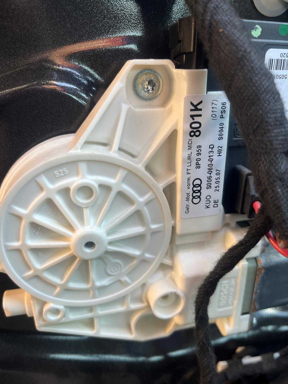 Vand sau dezmembrez motor 2.0tdi cod BMN 170cp de AUDI A3 8P 2007