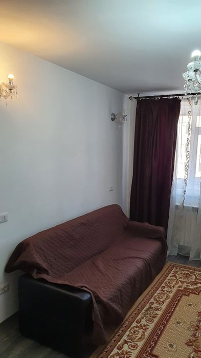 Inchiriez ap 2 camere ultracentral