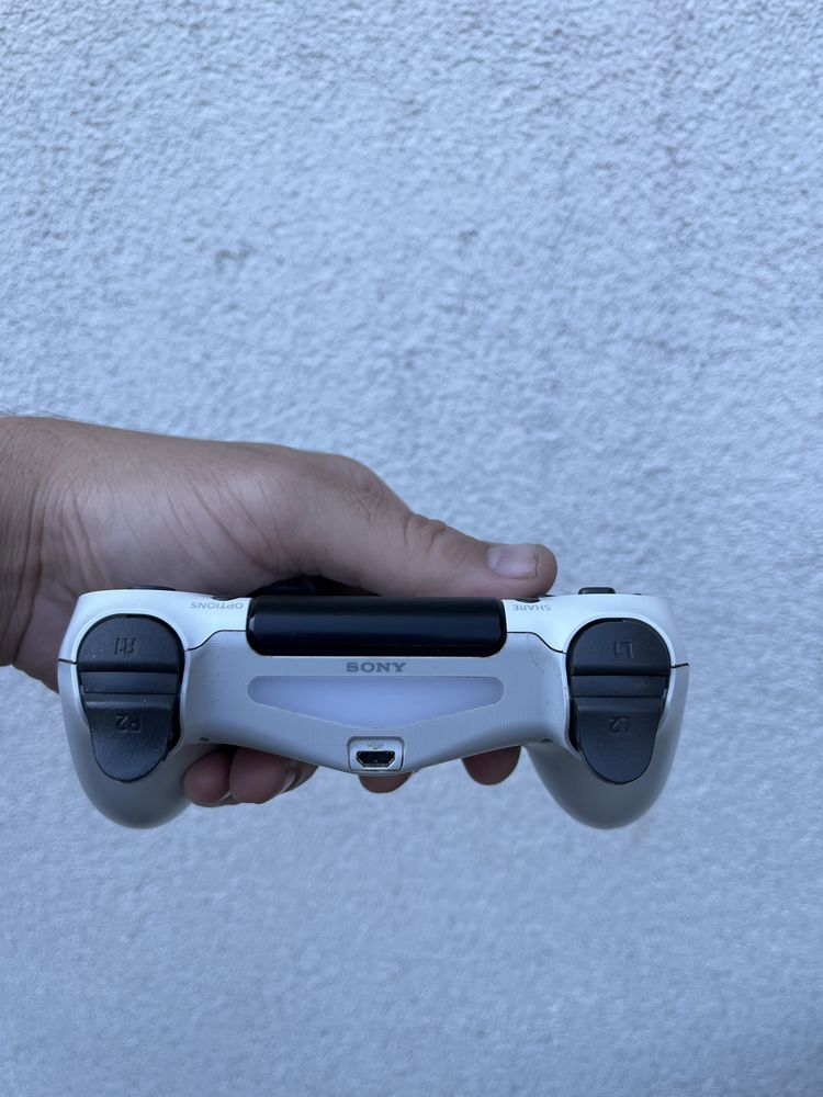 Ps4 Контролер (добро състояние)