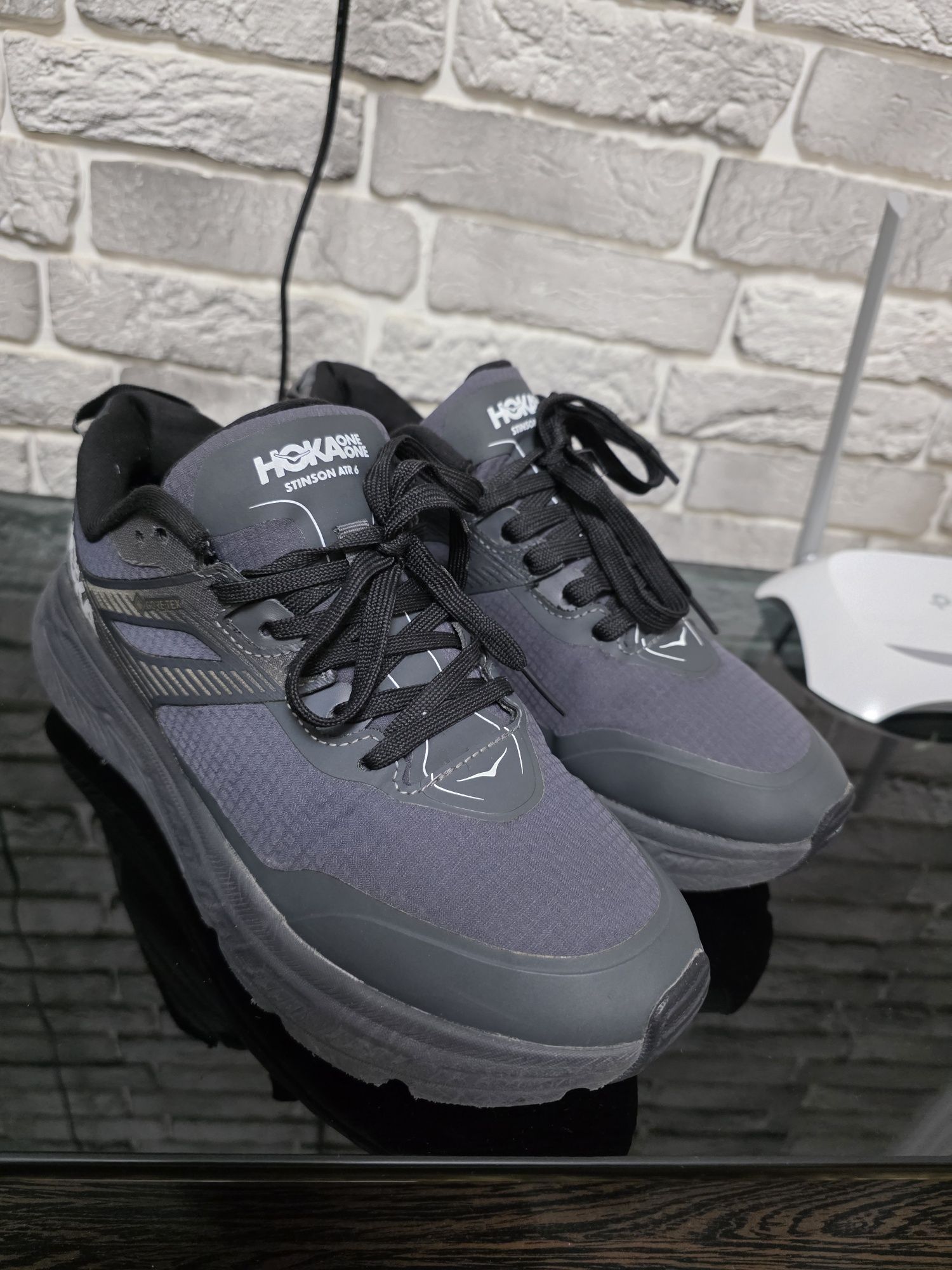 Оригинальные кроссы HOKA