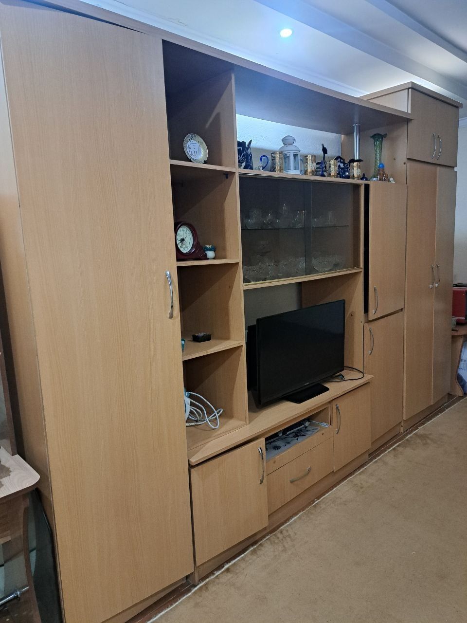 продается стенка в хорошоем состоянии