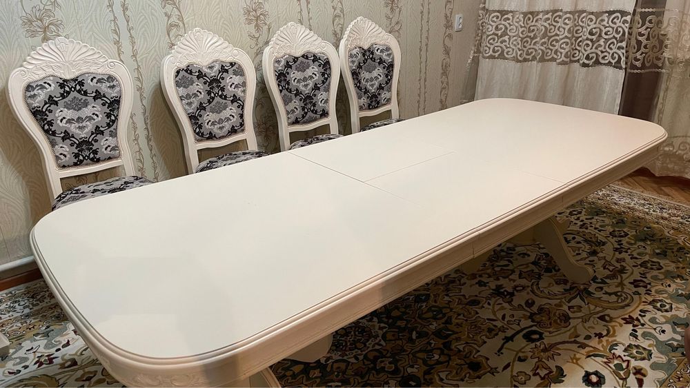 Продам стол и стулья
