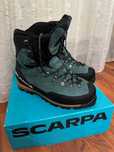 Scarpa mont blanc marimea 43,5 goretex