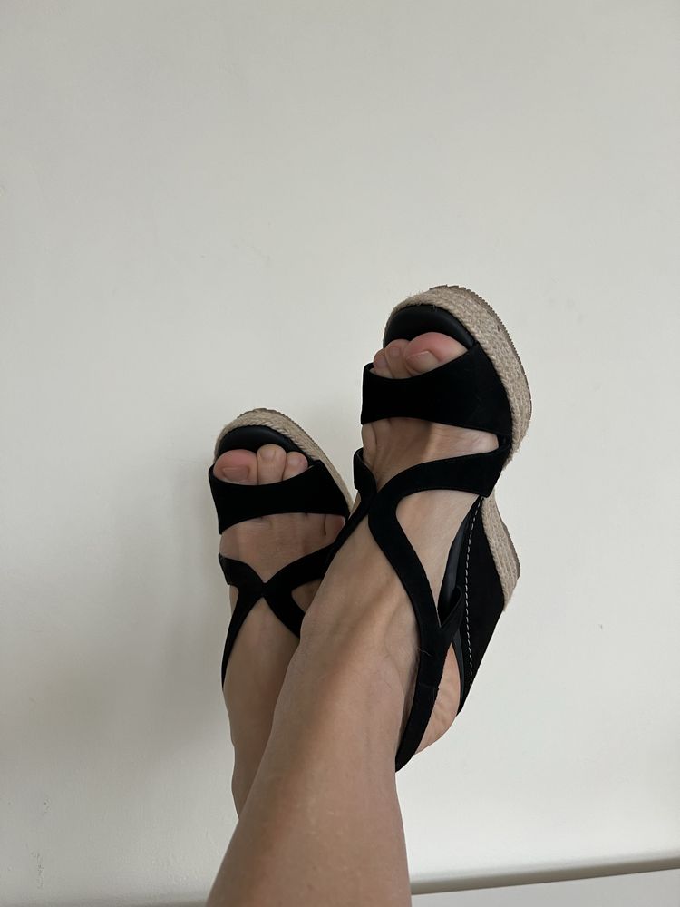 Черни дамски сандали на Paloma Barcelo