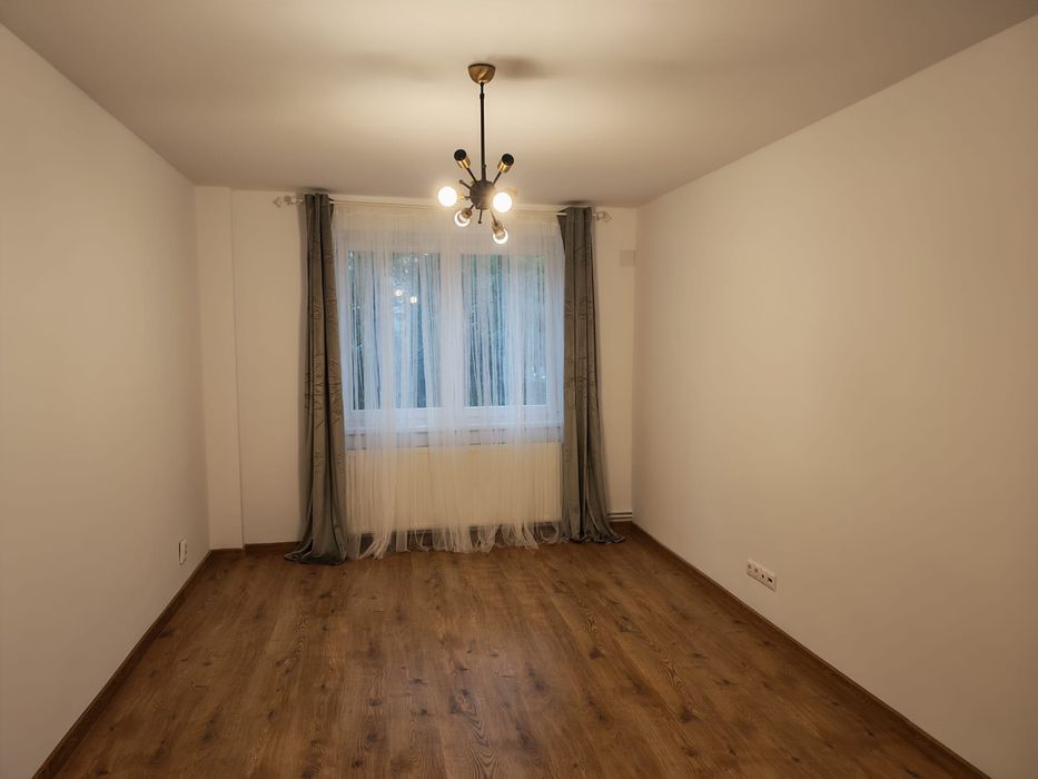 Închiriez apartament 3 camere - Crângași