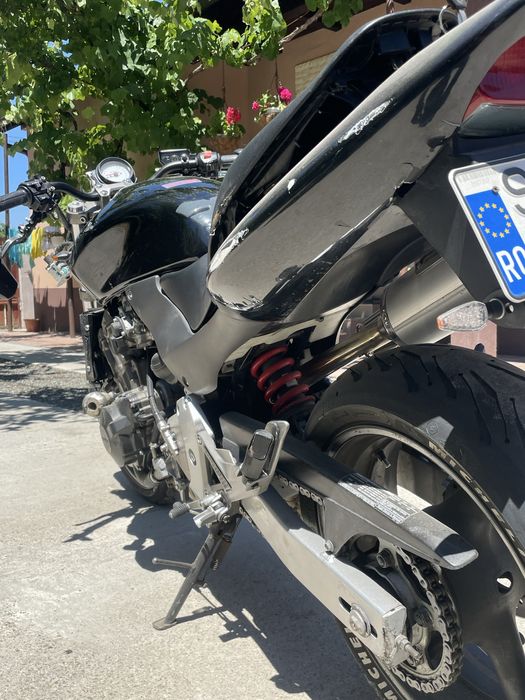Honda Hornet 600 pc36 avariat