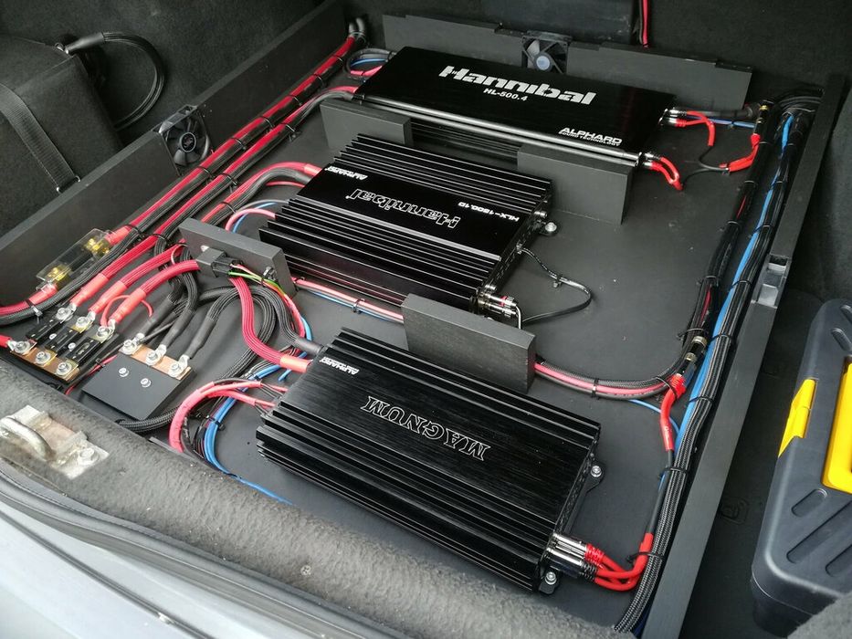 Установка продажа  автосигнализаций андроид автомагнитол динамиков