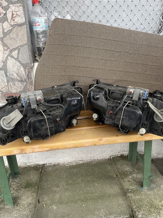 Оригинални фарове за ауди а 6 ксенонови оборудвани цената е за комплек