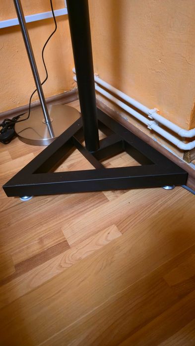 Suporturi pentru boxe din otel, reglabile pe inaltime! OFERTA!