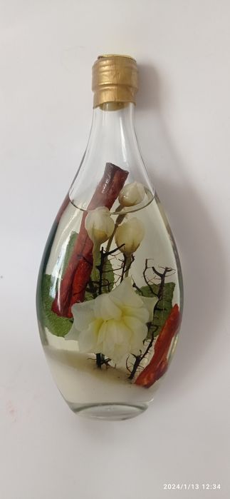 Декорация в стъклена бутилка