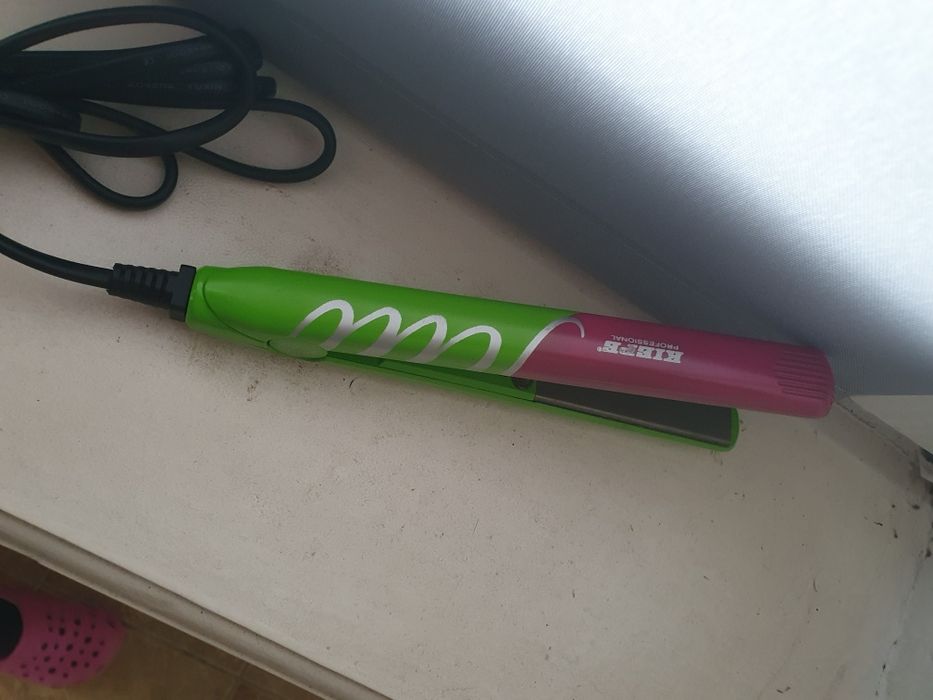 Placă de păr mini KIEPE Professional Julu – compactă, ideală pentru că